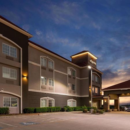 Hotel La Quinta By Wyndham Bridgeport Exterior foto
