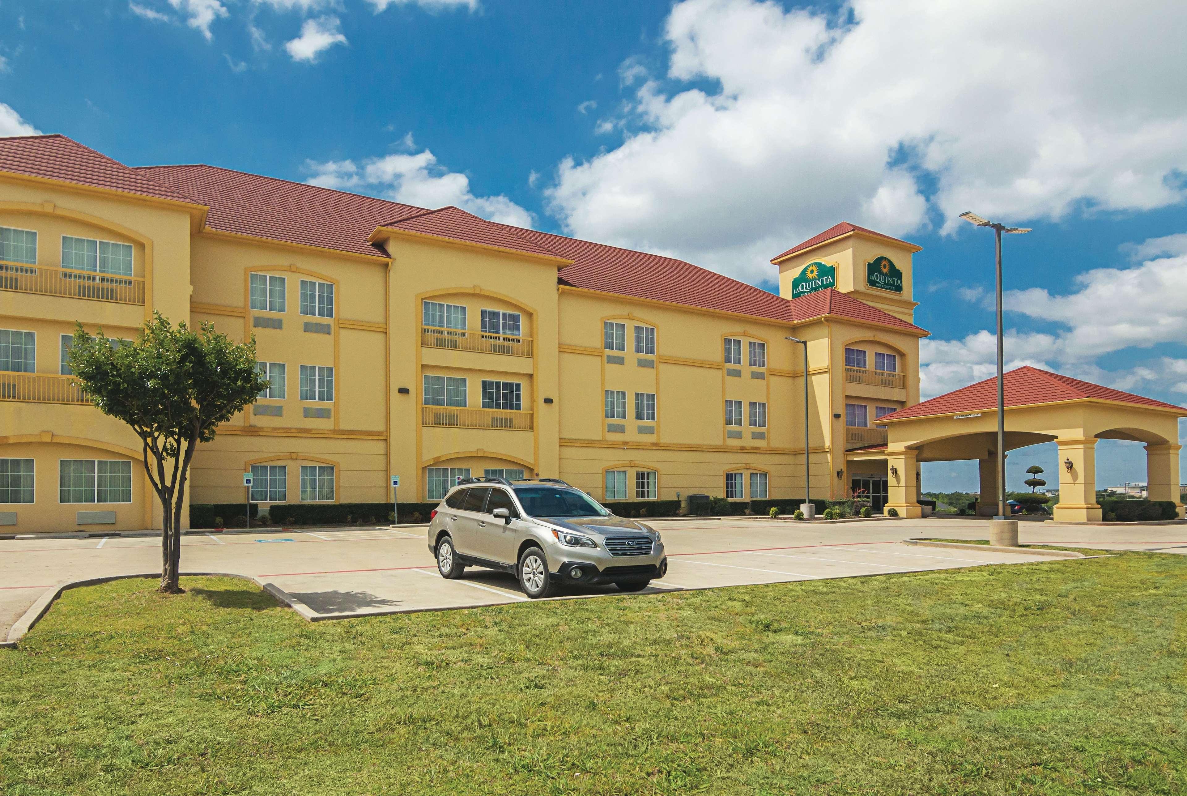 Hotel La Quinta By Wyndham Bridgeport Exterior foto