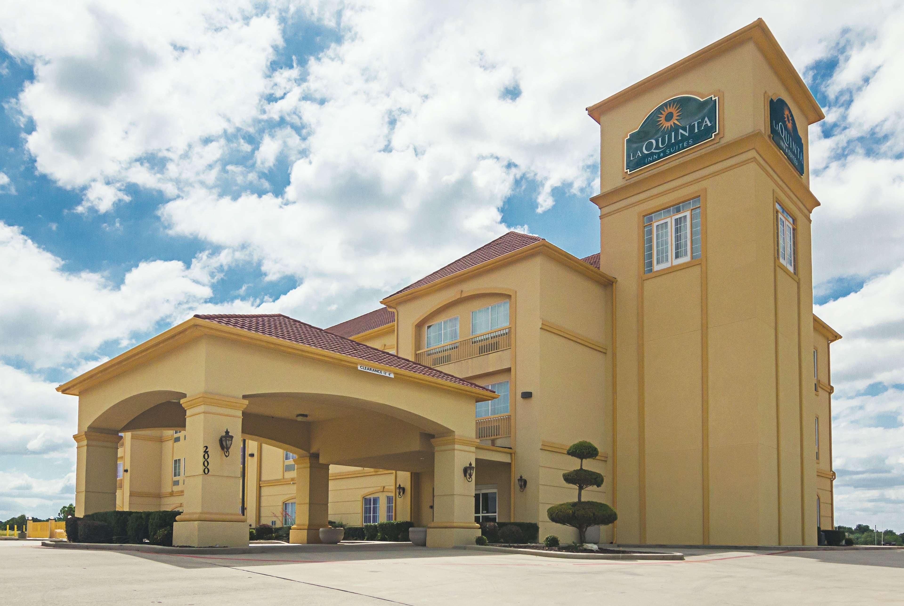 Hotel La Quinta By Wyndham Bridgeport Exterior foto